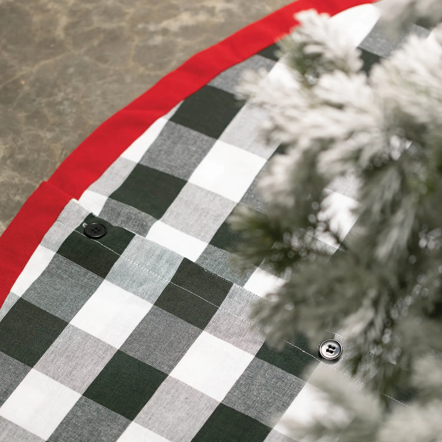 Black and White Buffalo Plaid Christmas Tree Skirt