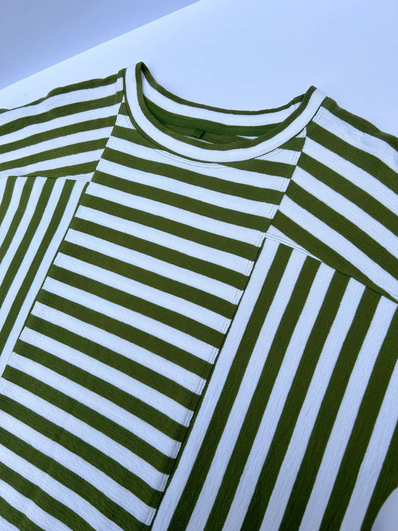 JUNIPER - Organic Cotton Top Green Stripe