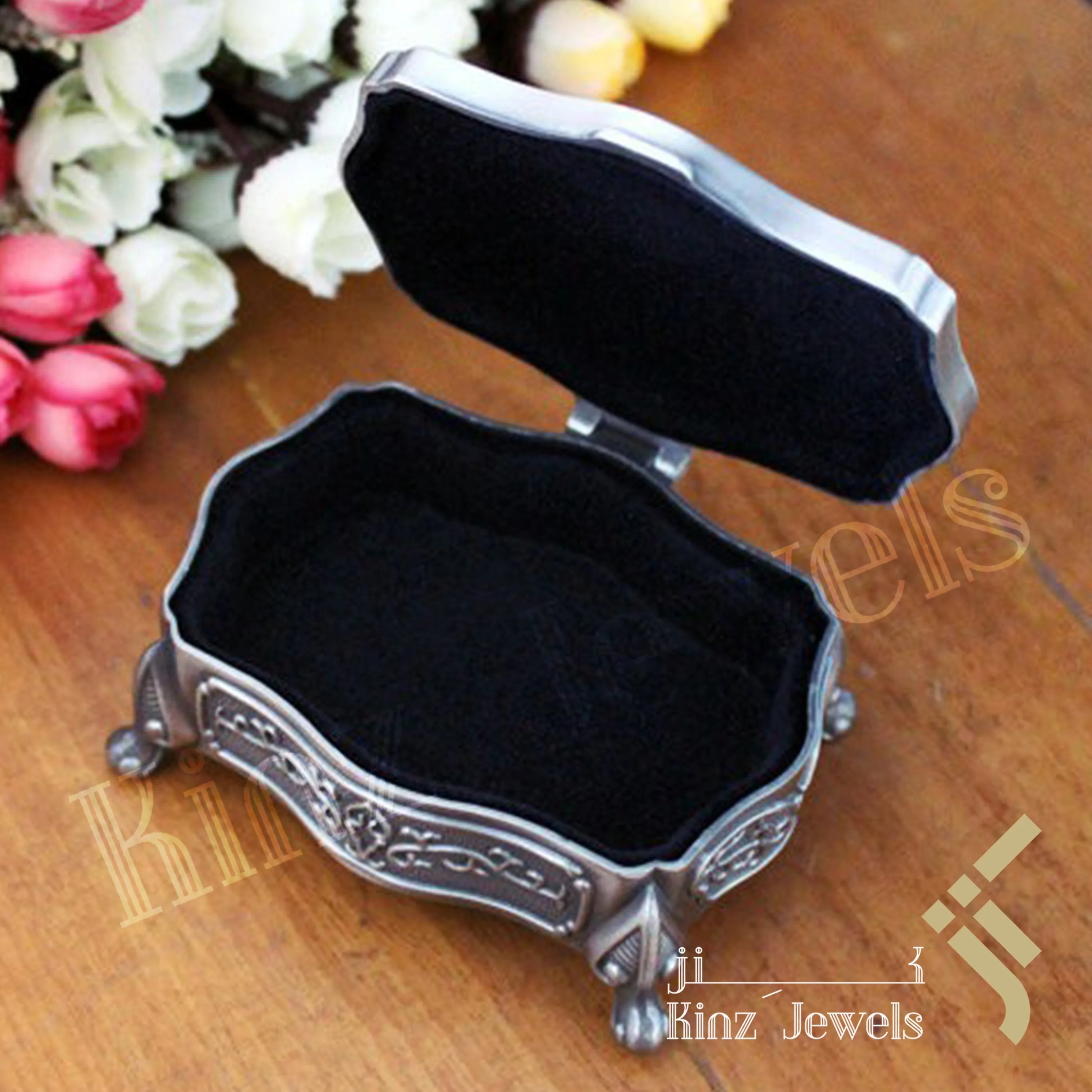 Personalized Vintage Jewelry Box High Quality Alloy Antique Velvet Fancy