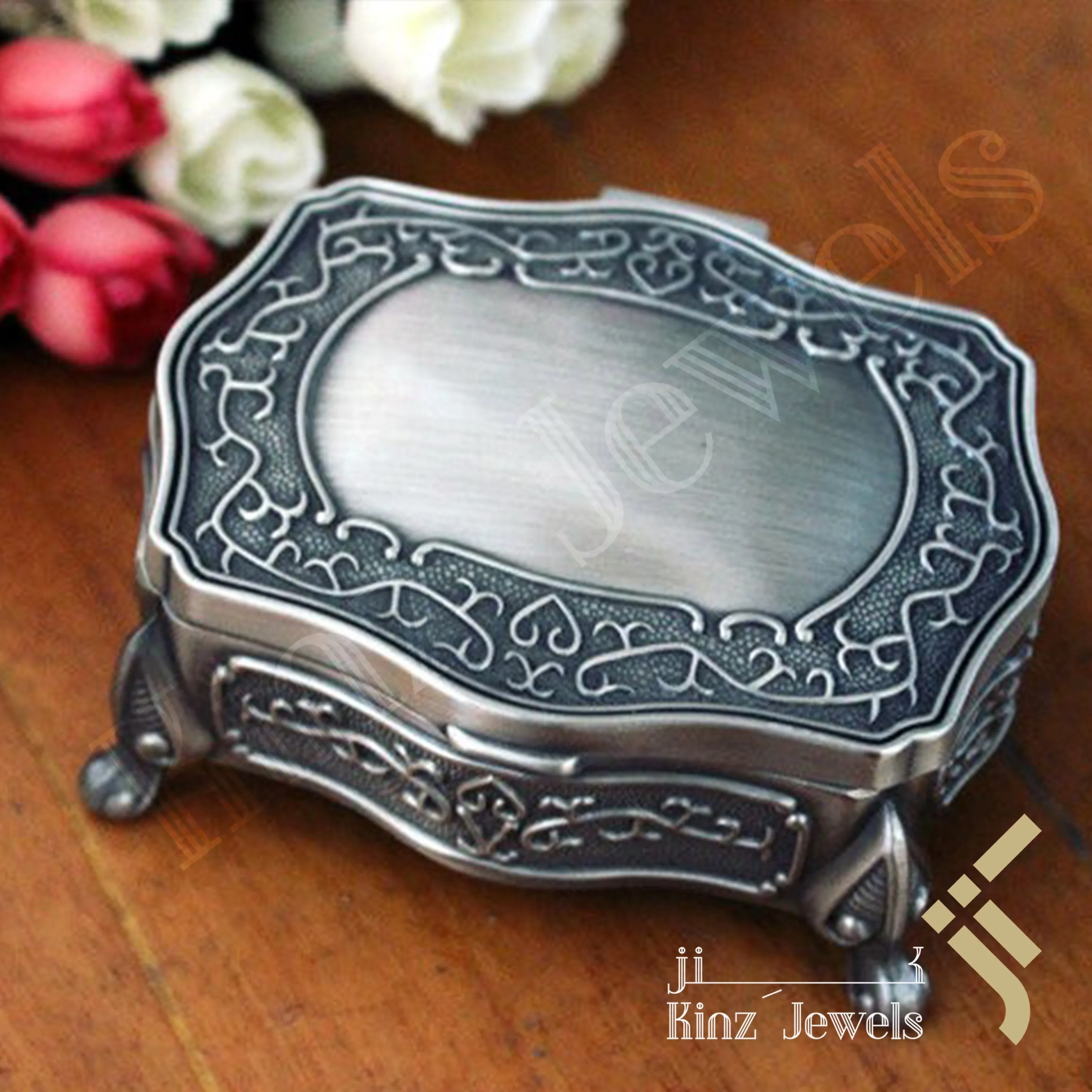 Personalized Vintage Jewelry Box High Quality Alloy Antique Velvet Fancy