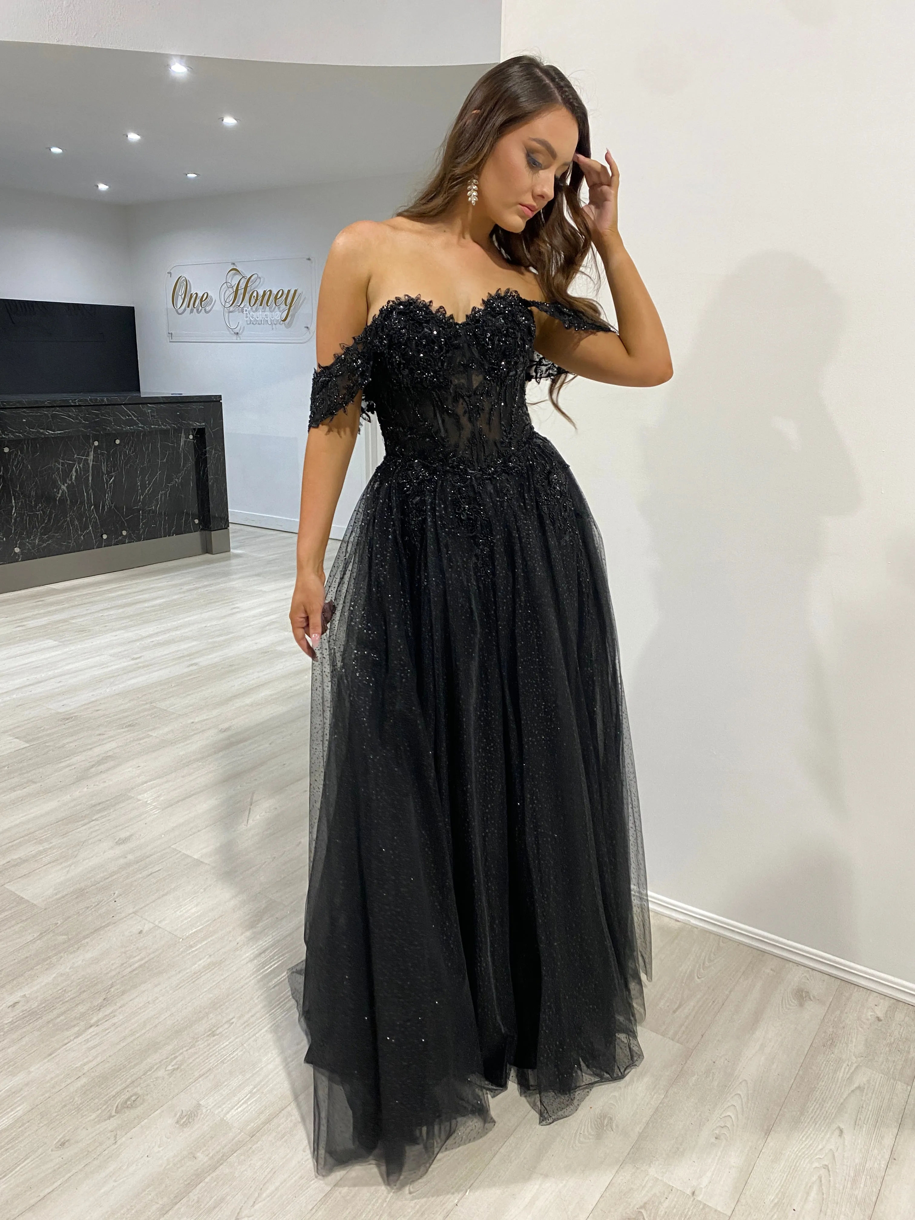 PHOEBE Off the Shoulder Bustier Lace Applique Tulle Formal Dress