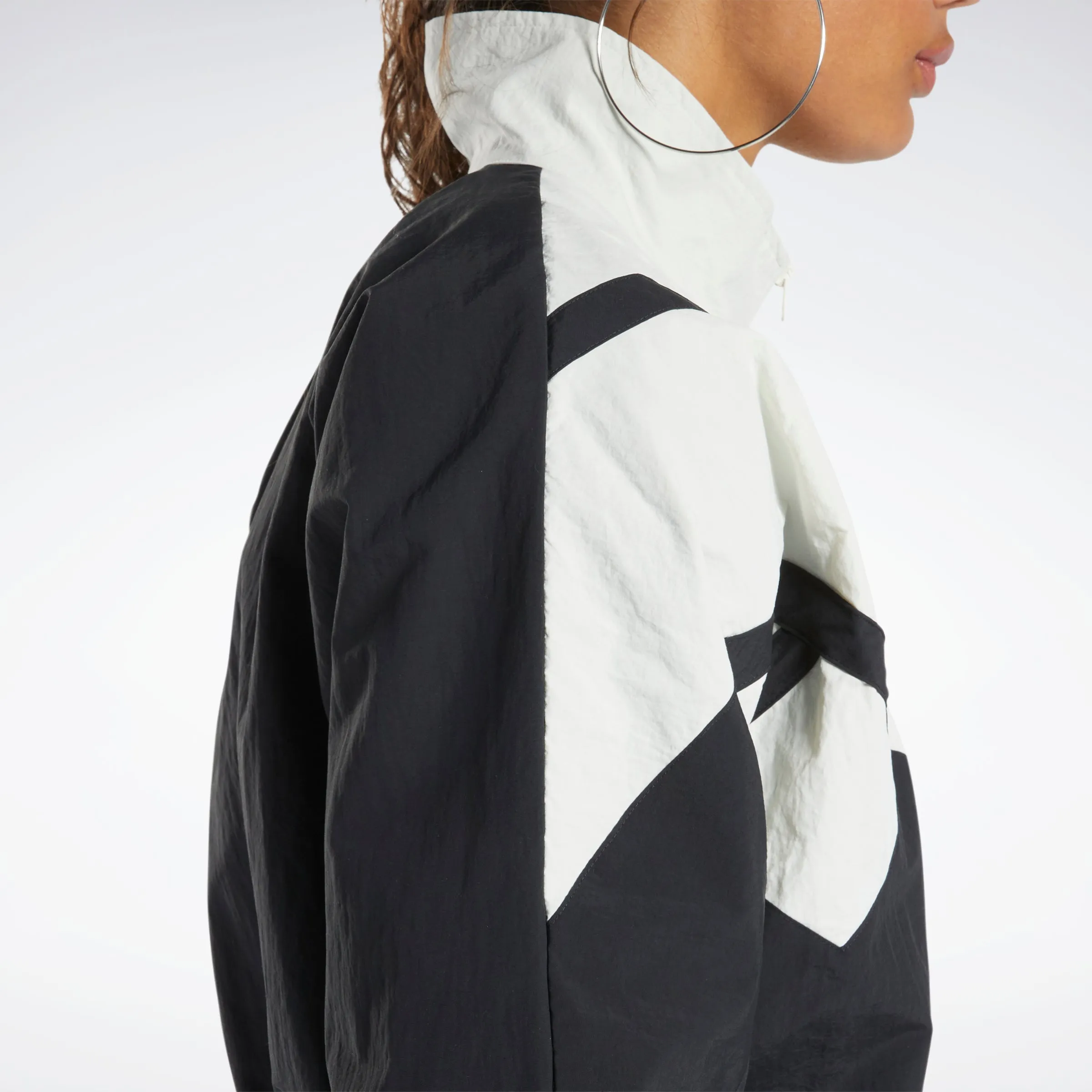 Reebok Apparel Women Classics Franchise Track Top Nghblk