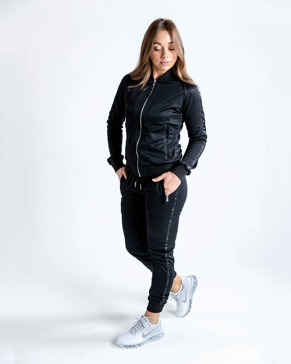 WOMEN'S WHITAKER JACKET - BLACK